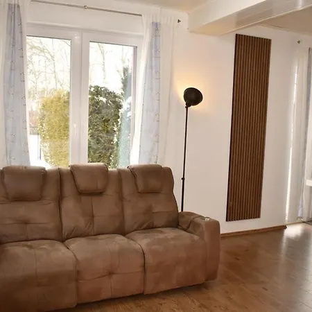 アパート Labradoodle ドルヌム